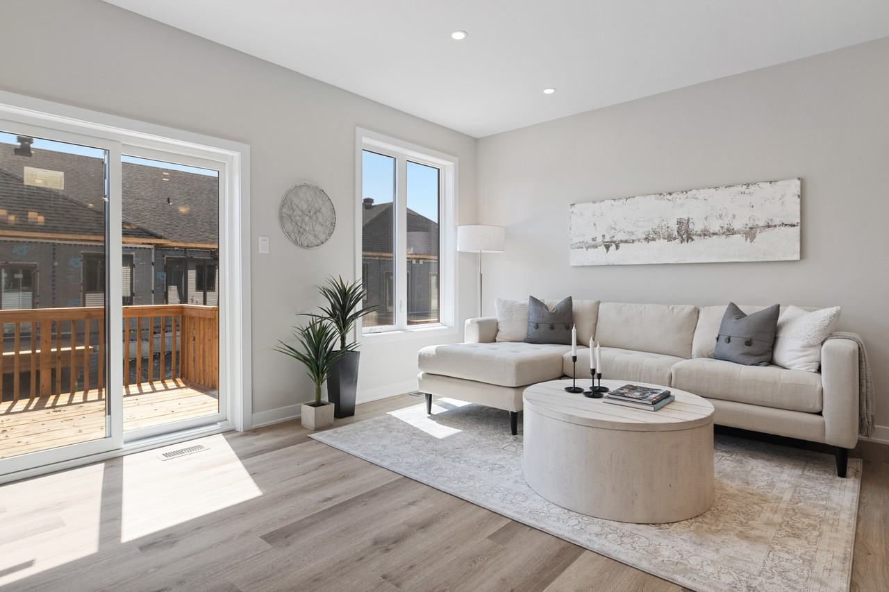 Attached Bungalow - Union - Photo 5 of 13