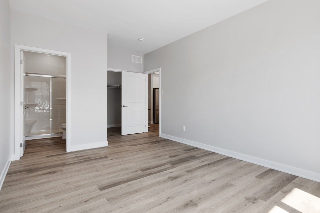 Attached Bungalow - Union - Photo 7 of 13