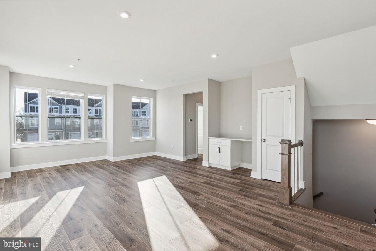 129 Higher Rock Ct - Photo 6 of 41