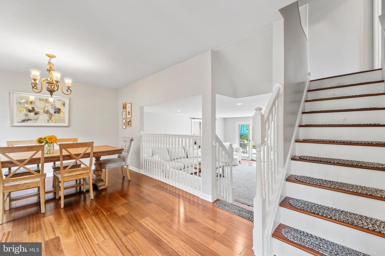 1621 Clearview Ave - Photo 7 of 31