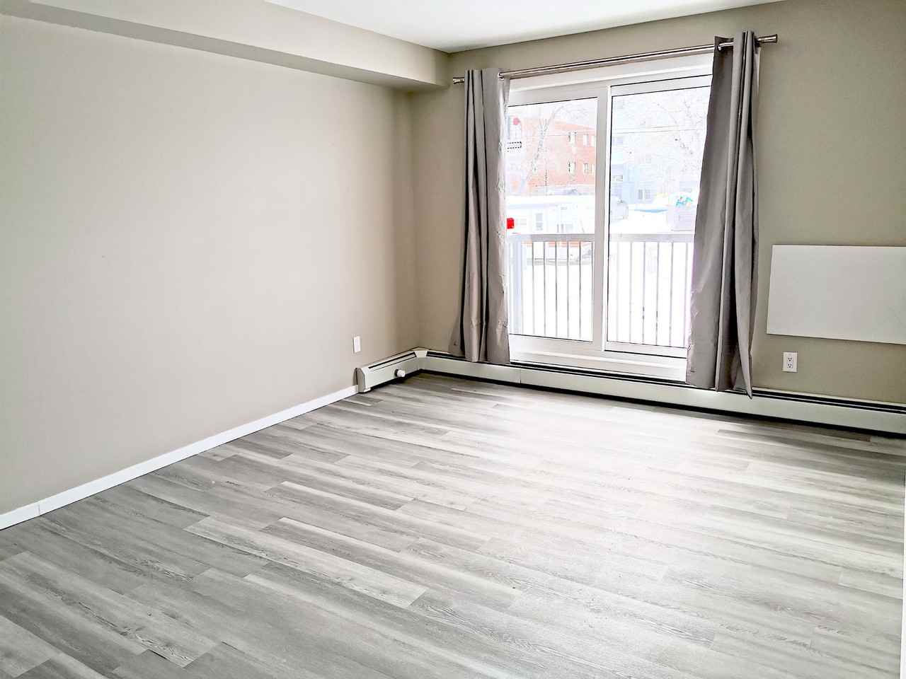 Camino Manor - Photo 3 of 12