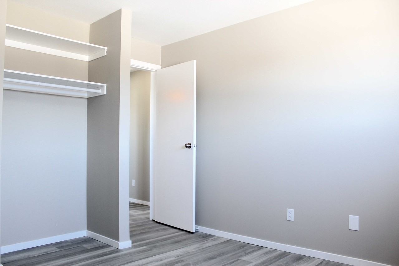 Camino Manor - Photo 5 of 12