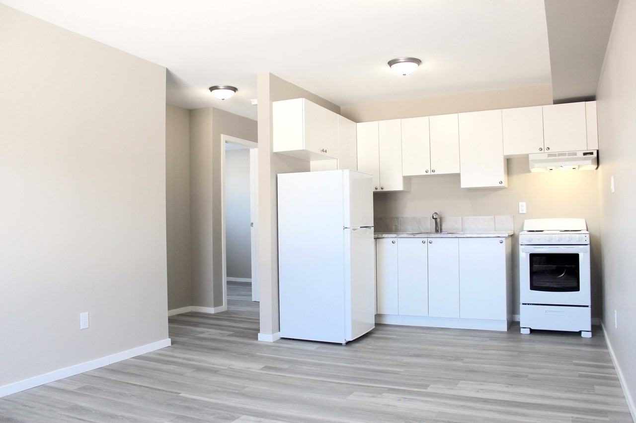 Camino Manor - Photo 7 of 12