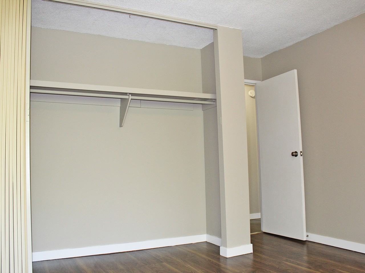 Prairie Manor - Photo 5 of 10