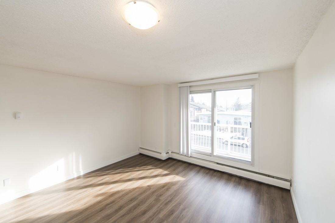 International Ave Apartments - Photo 2 of 19