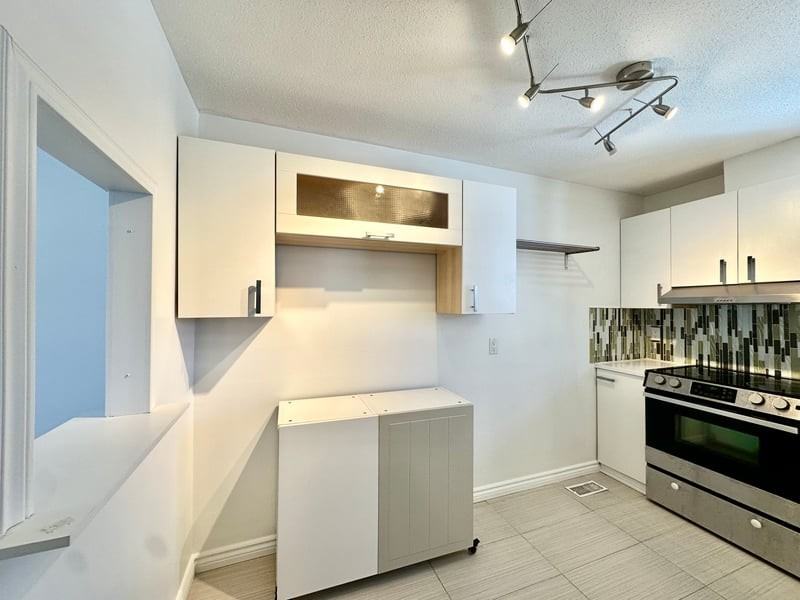 310 Woodfield Drive - Photo 4 of 14