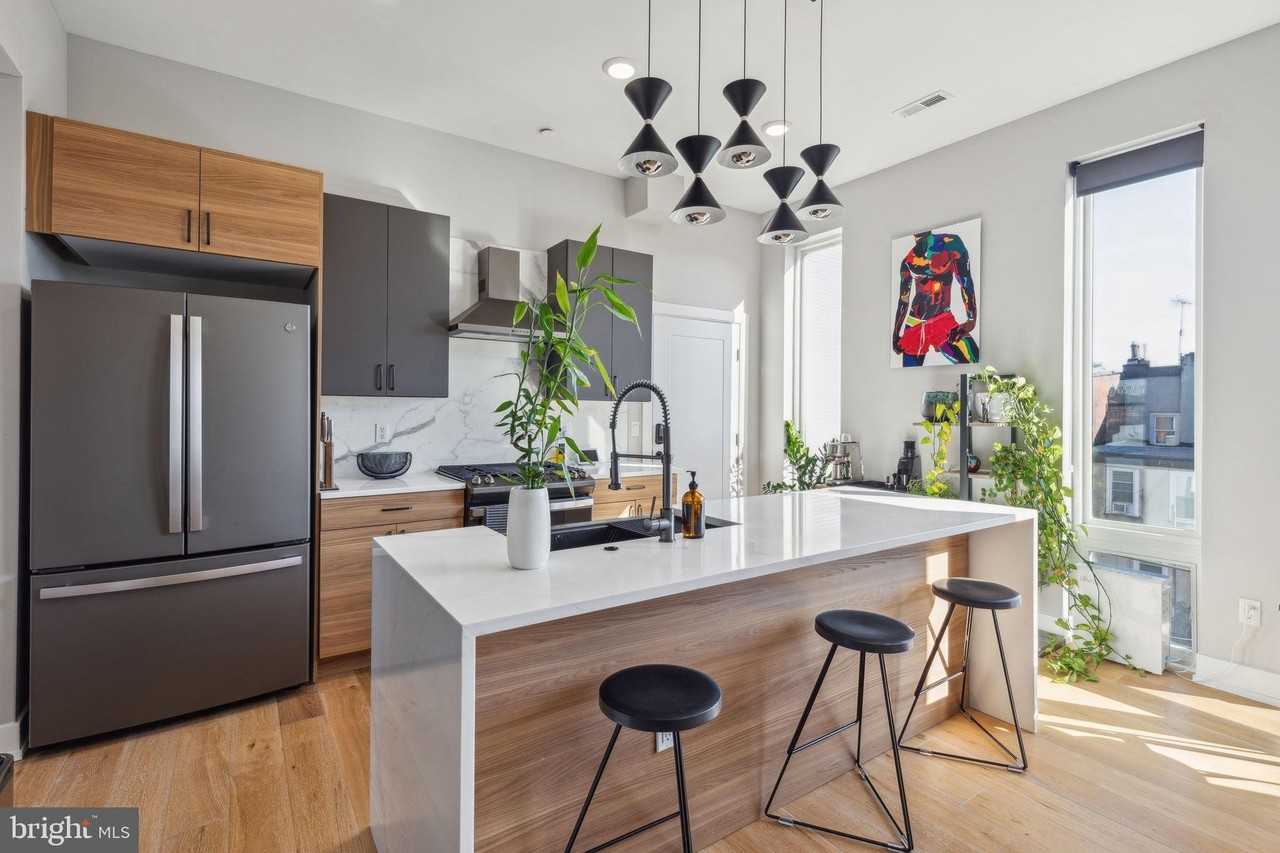 1440 N Orkney St Unit 4 - Photo 4 of 18