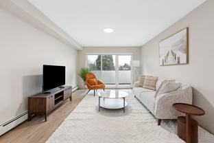 Rent On Oak - Photo 1 of 1