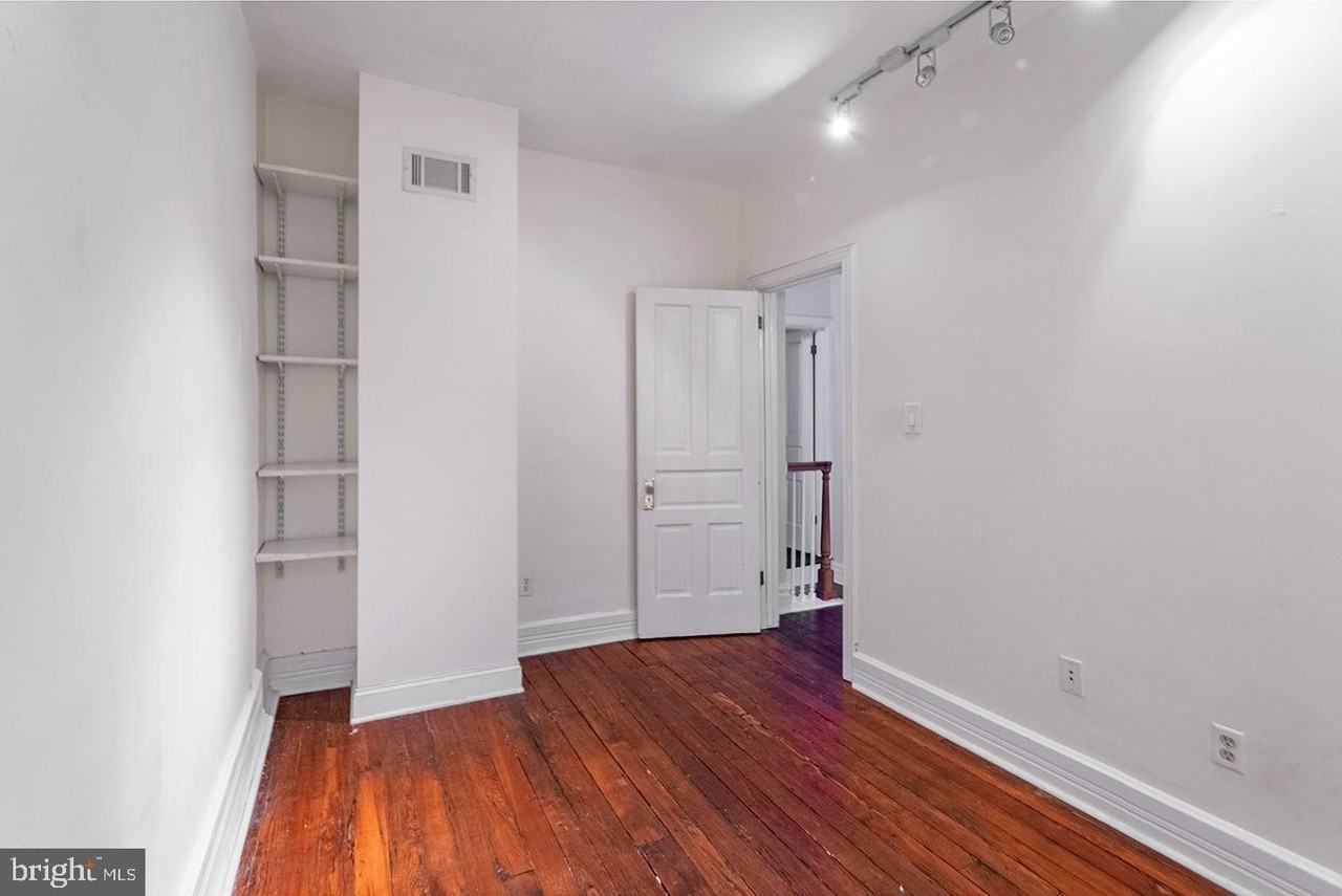 833 N Newkirk St - Photo 7 of 12