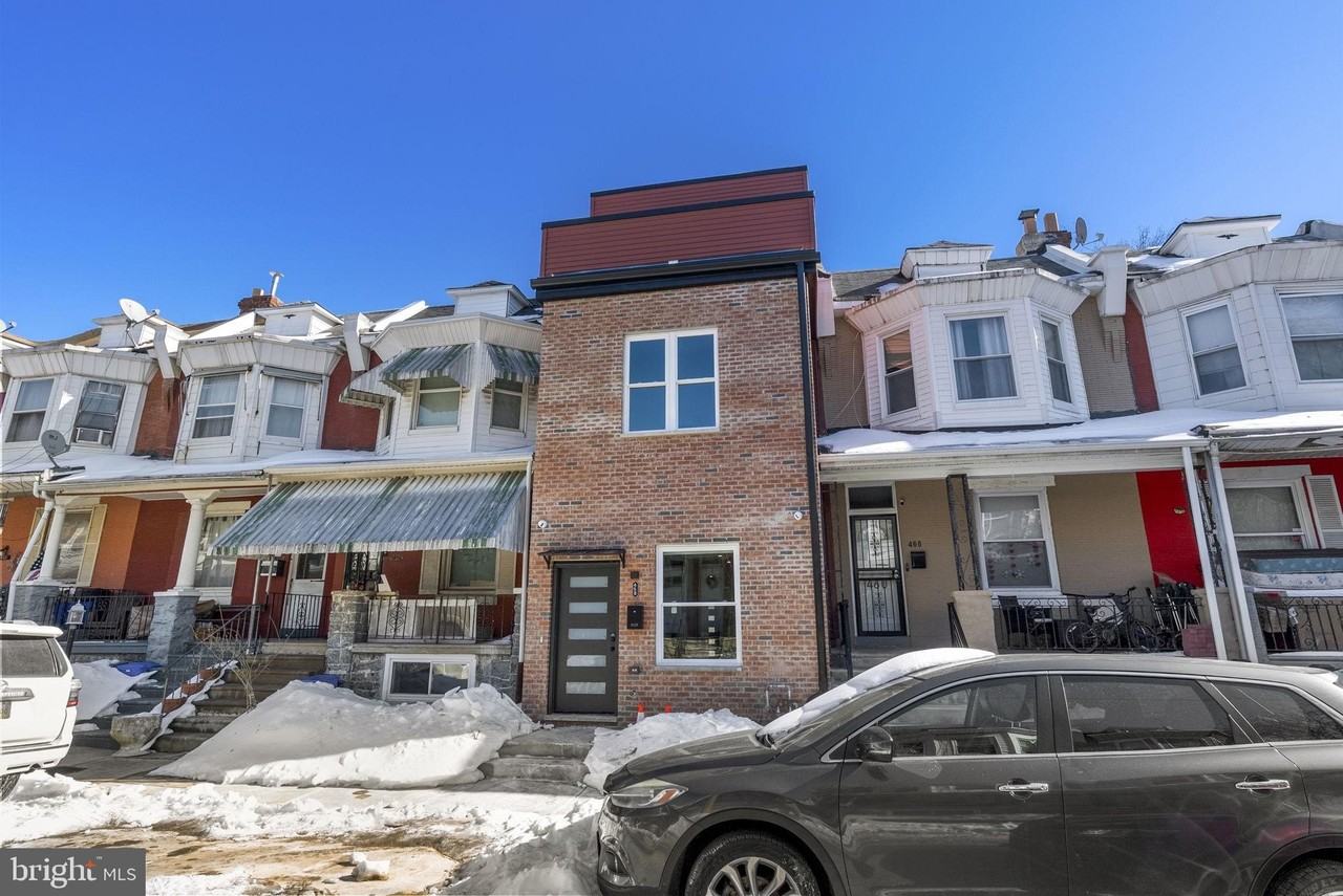 458 W Earlham Ter - Photo 3 of 36