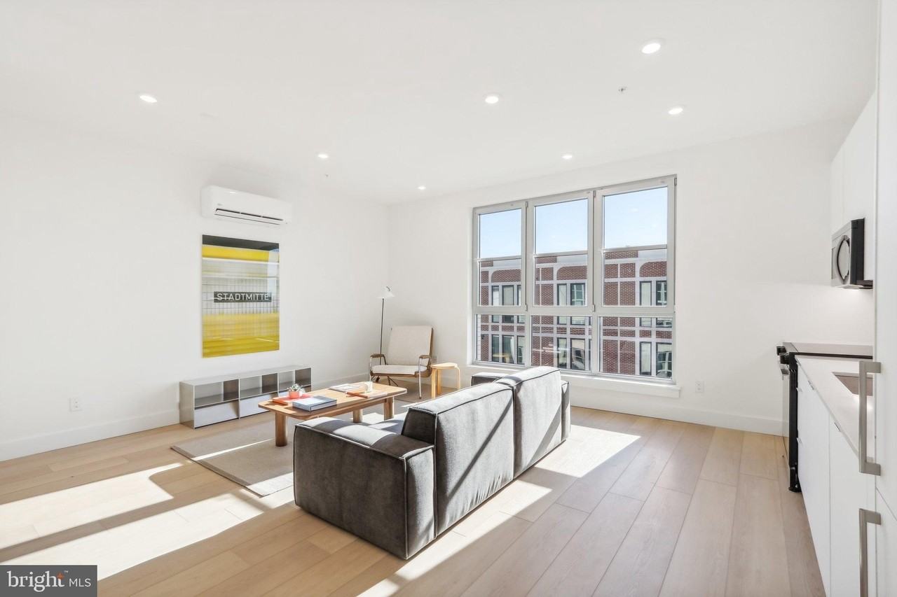 2406 Frankford Ave Unit 21 - Photo 6 of 33