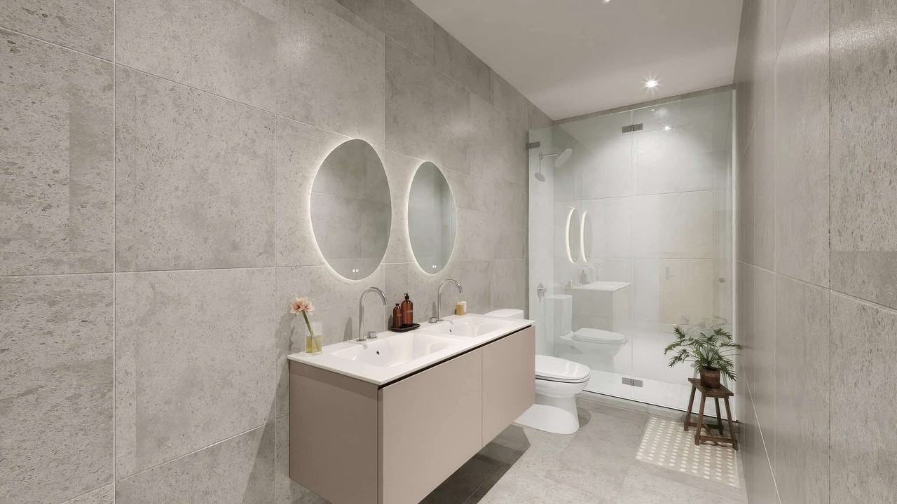 Miles - Photo 4 of 50