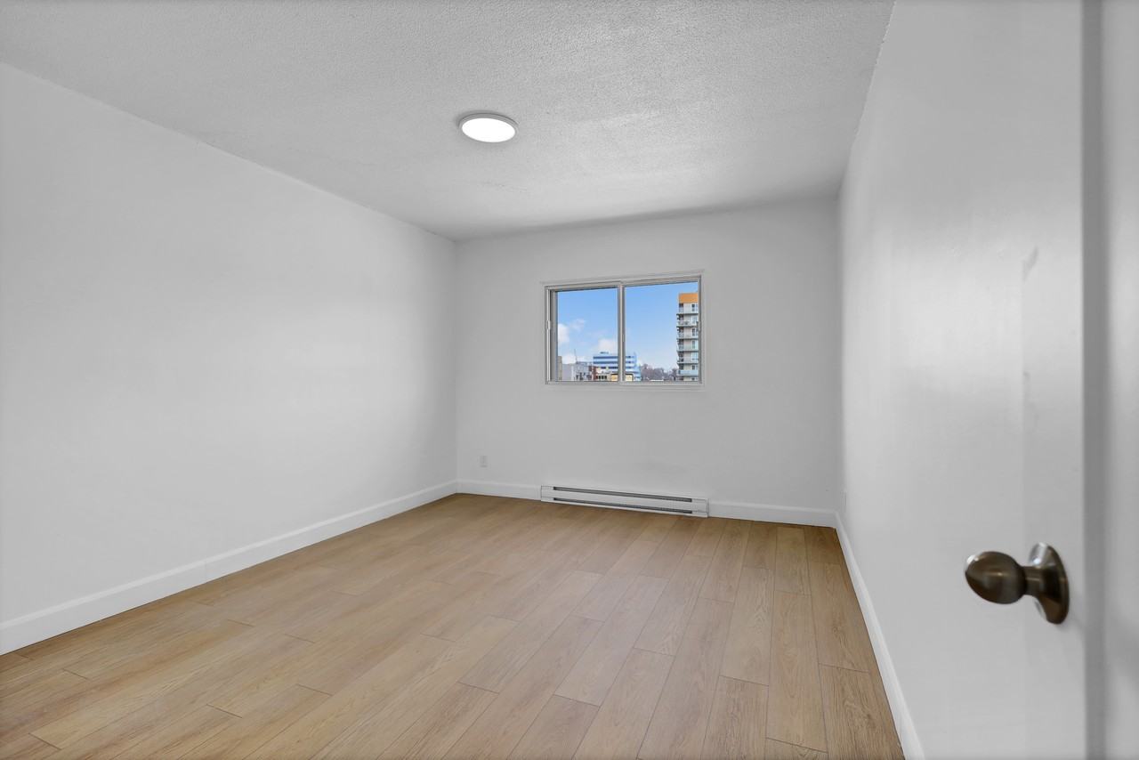 7085 Boul Viau — photo 1