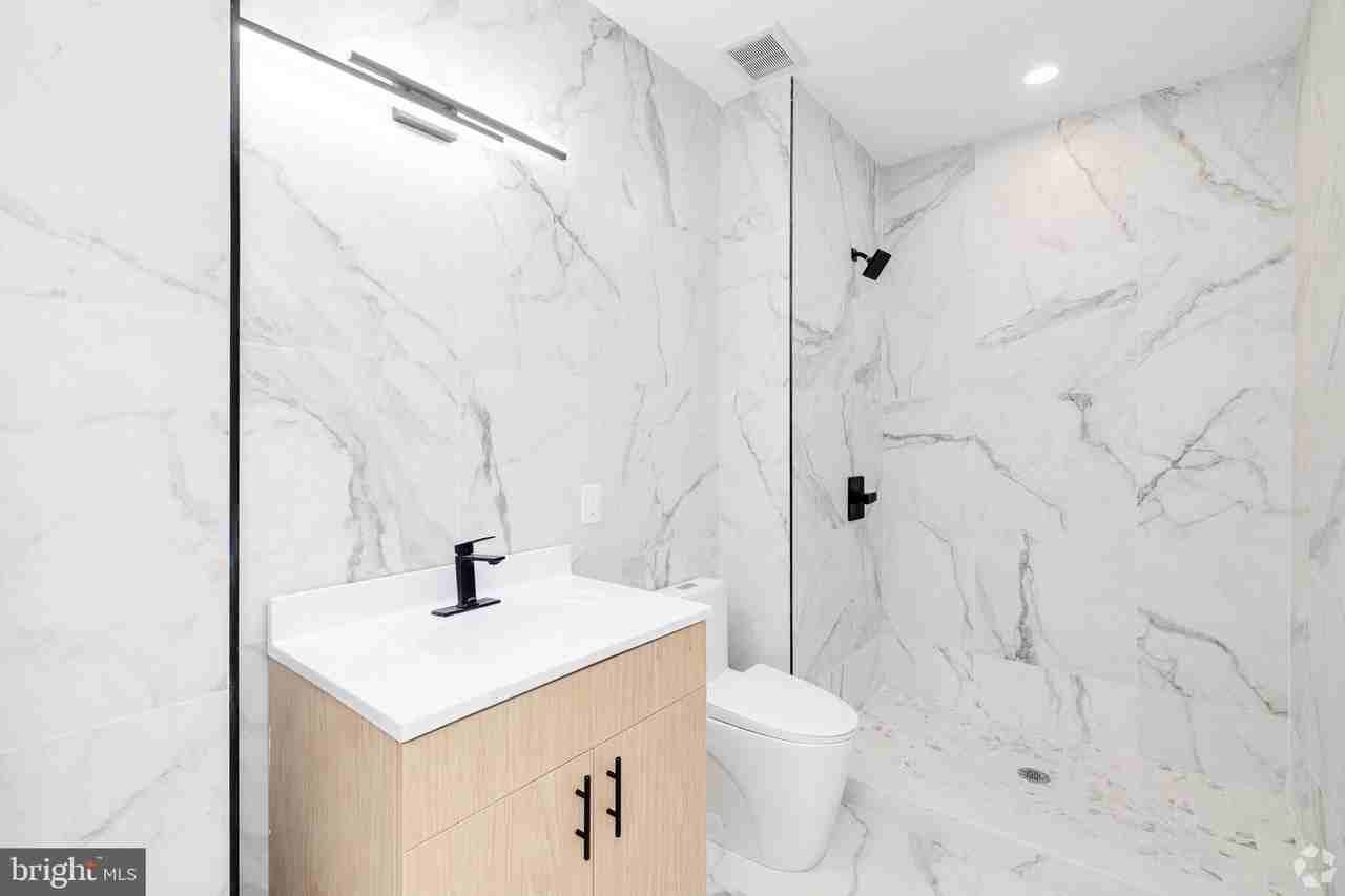 1222 N 2nd St Apt 404 - Photo 7 of 37