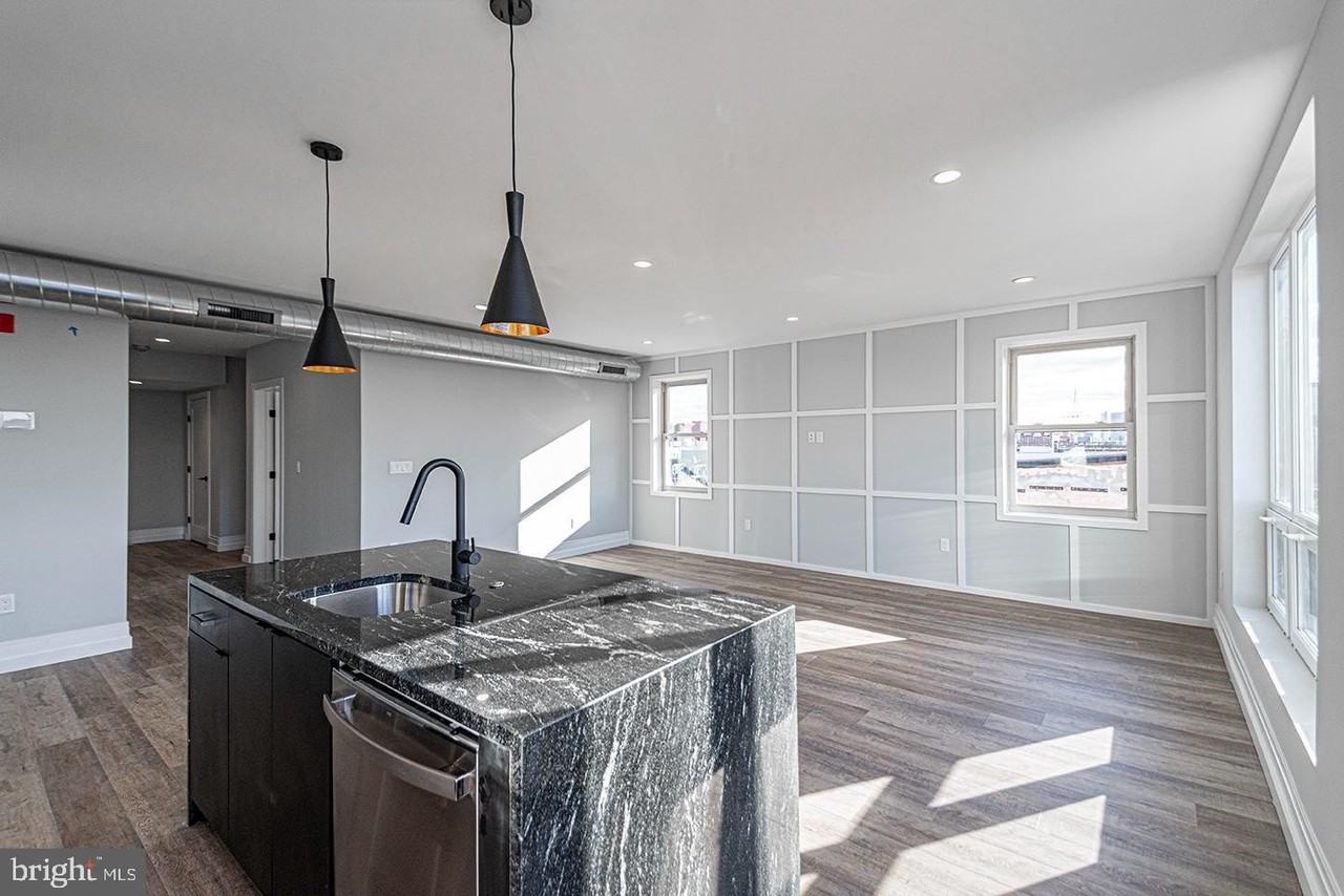 526 Brown St Apt 206 - Photo 5 of 27