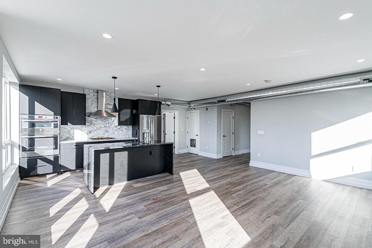 526 Brown St Apt 206 - Photo 6 of 27