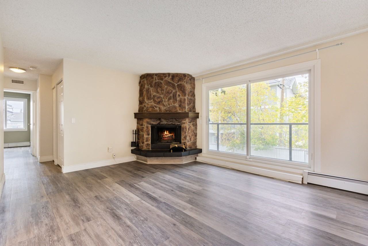 2414 14A Street SW - Photo 3 of 13