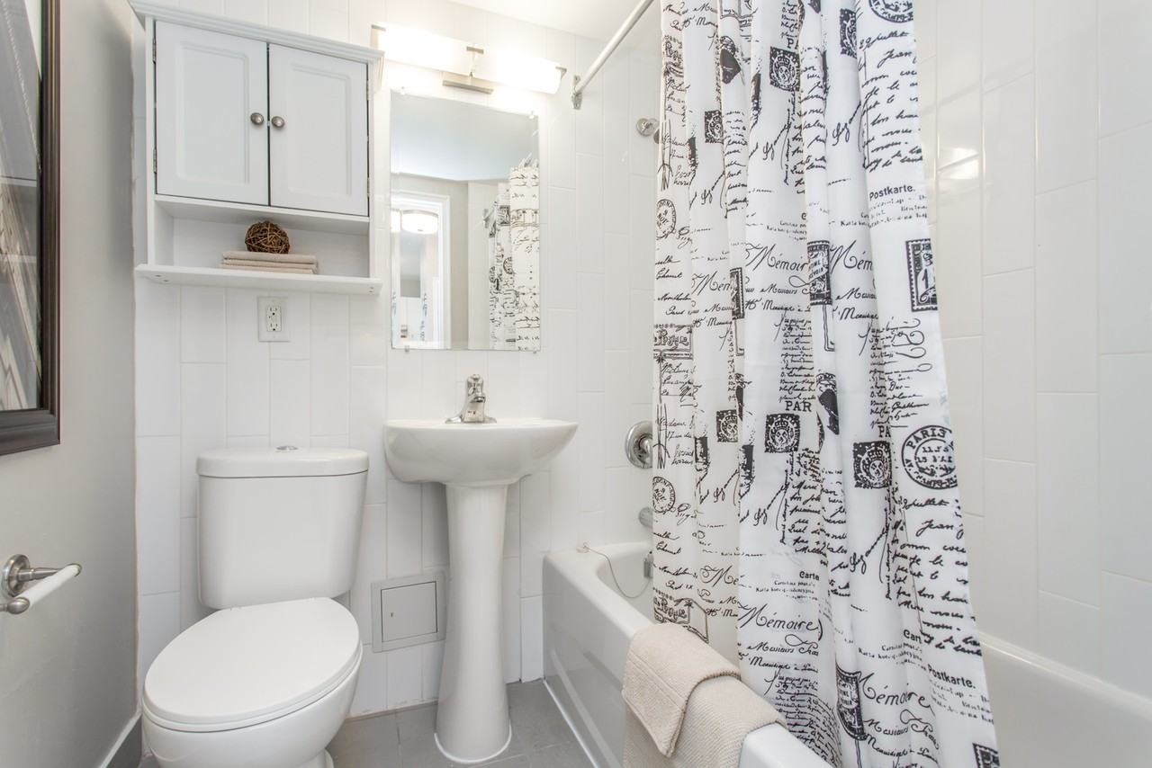 Lord Dufferin Apartments - Photo 7 of 19