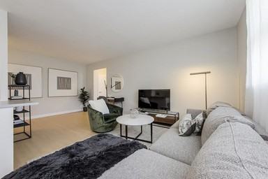 746 Midland Avenue - Photo 7 of 28