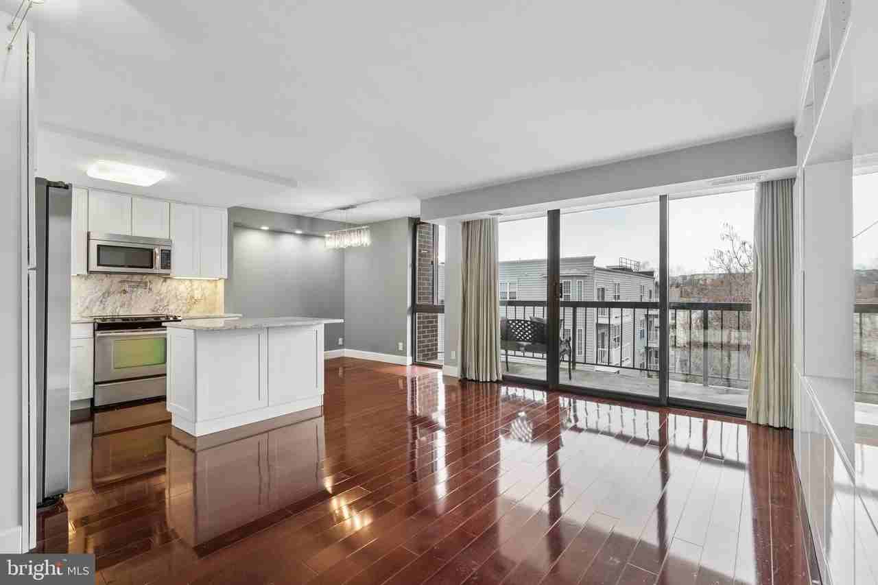 1401 N Rhodes St Apt 603 - Photo 5 of 24