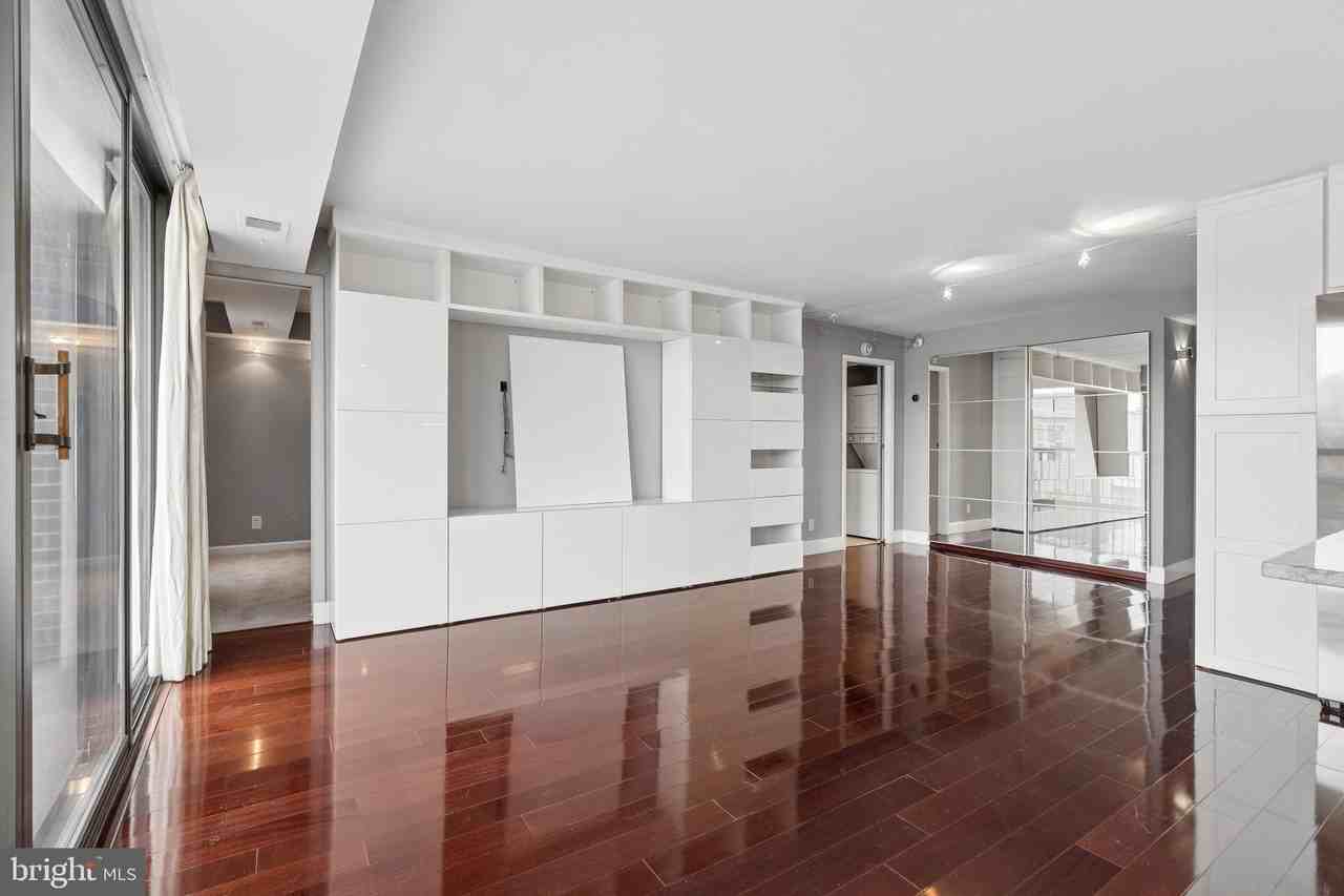 1401 N Rhodes St Apt 603 - Photo 6 of 24