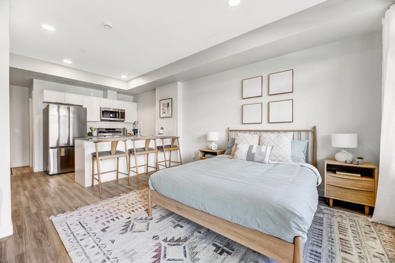 Shoreline Crossings - Photo 7 of 11