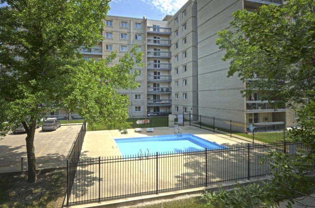 Markham Place - Photo 2 of 6