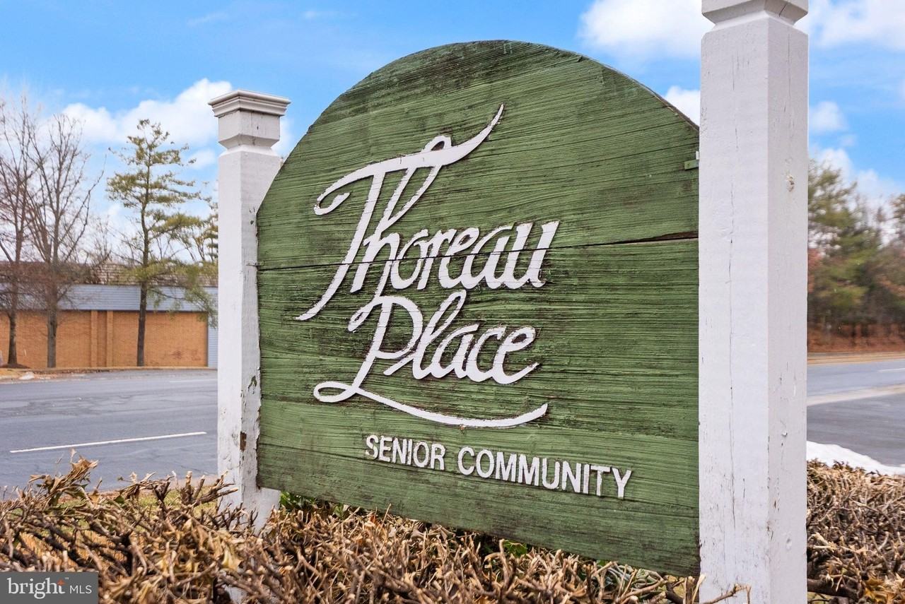 1951 Sagewood Ln Unit 8 - Photo 2 of 38