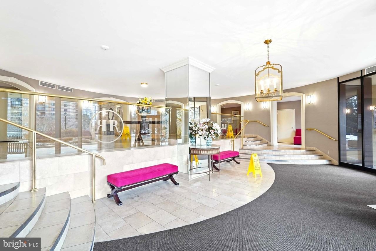 8350 Greensboro Dr Unit 222 - Photo 5 of 41