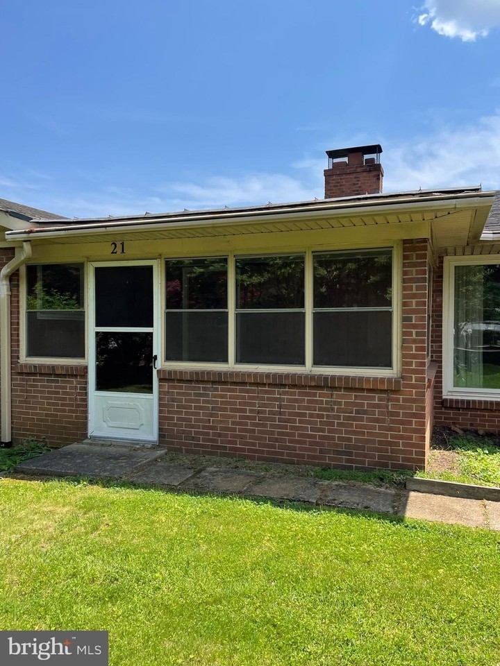 21 E Loudoun St - Photo 3 of 21