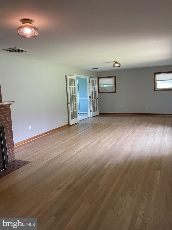 21 E Loudoun St - Photo 7 of 21