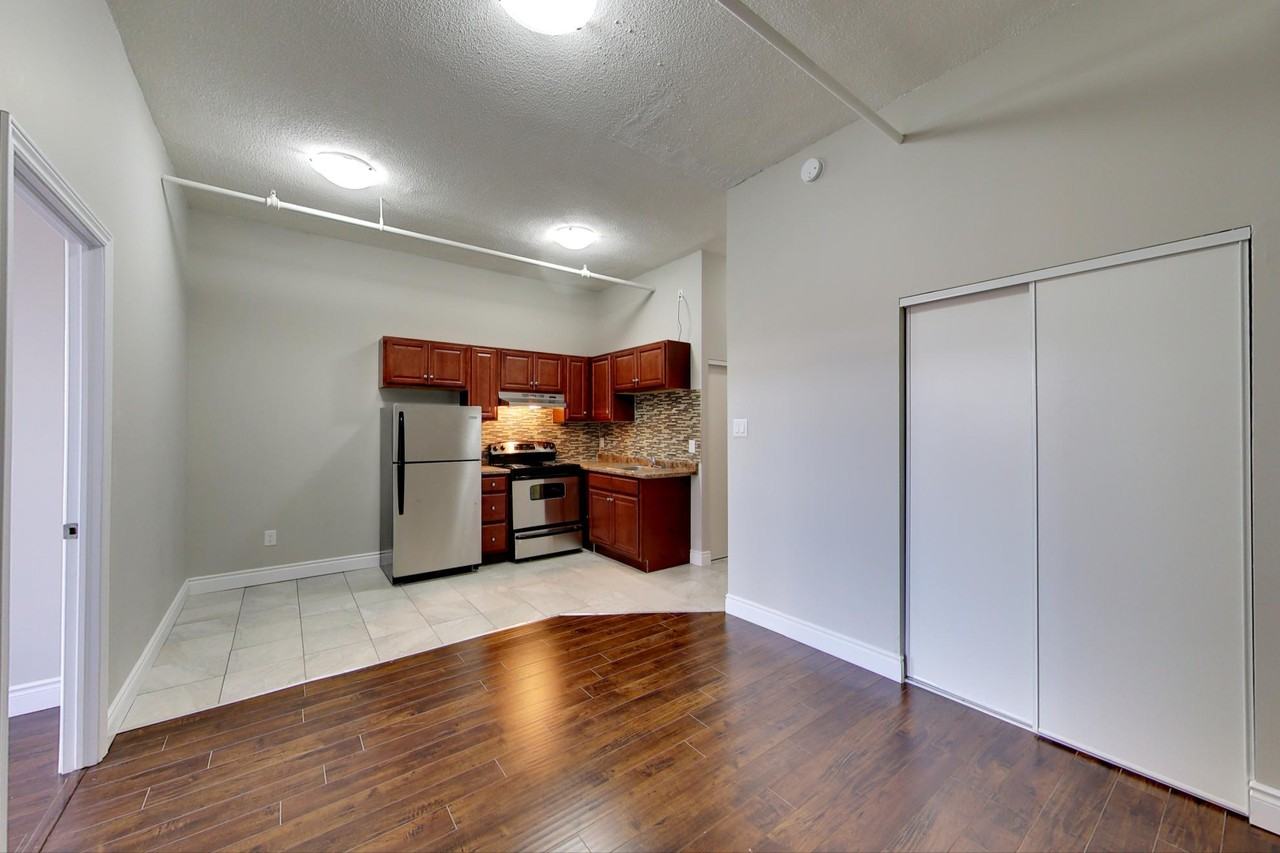 90 Colborne Street - Photo 3 of 13