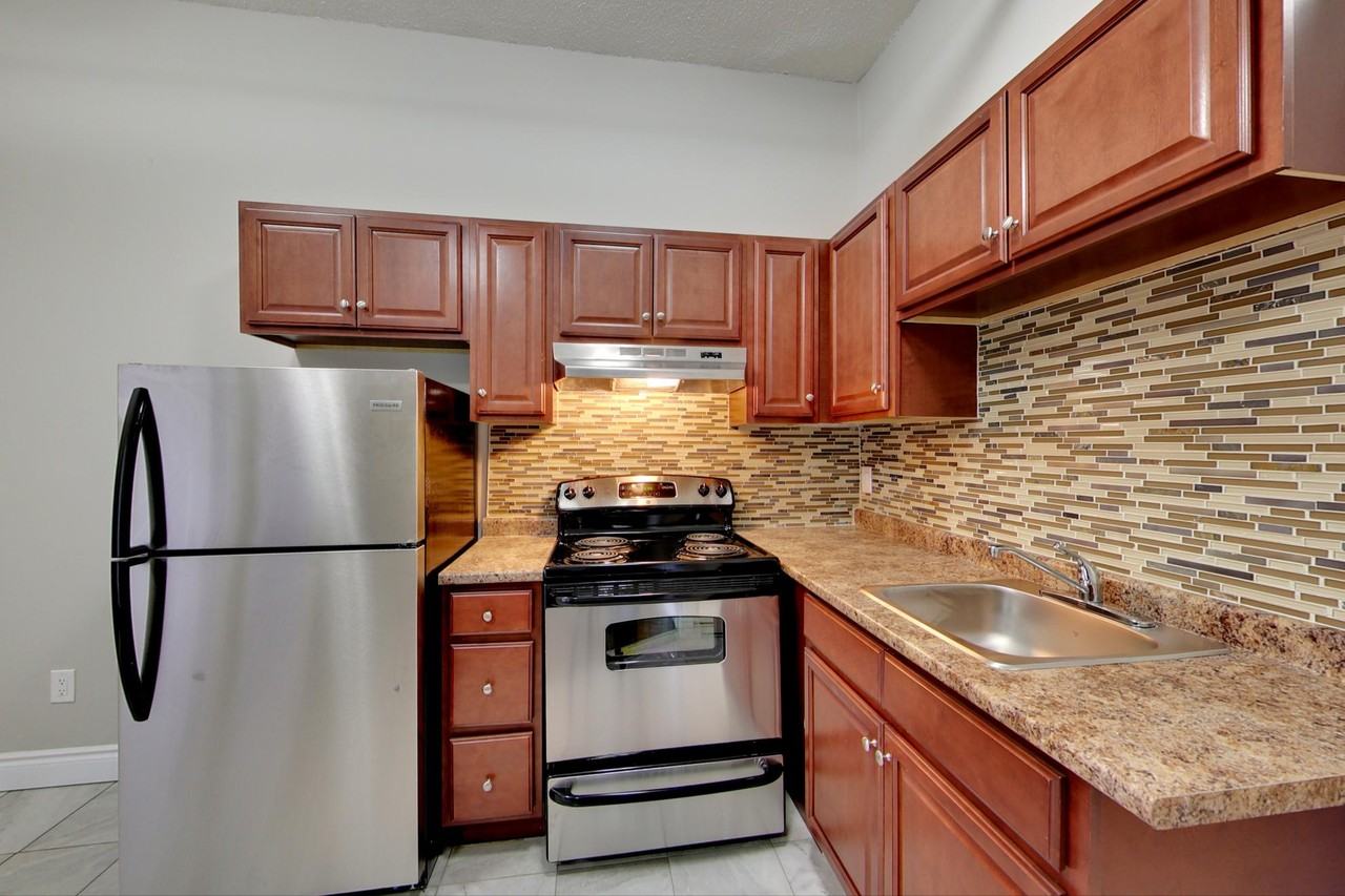 90 Colborne Street - Photo 5 of 13