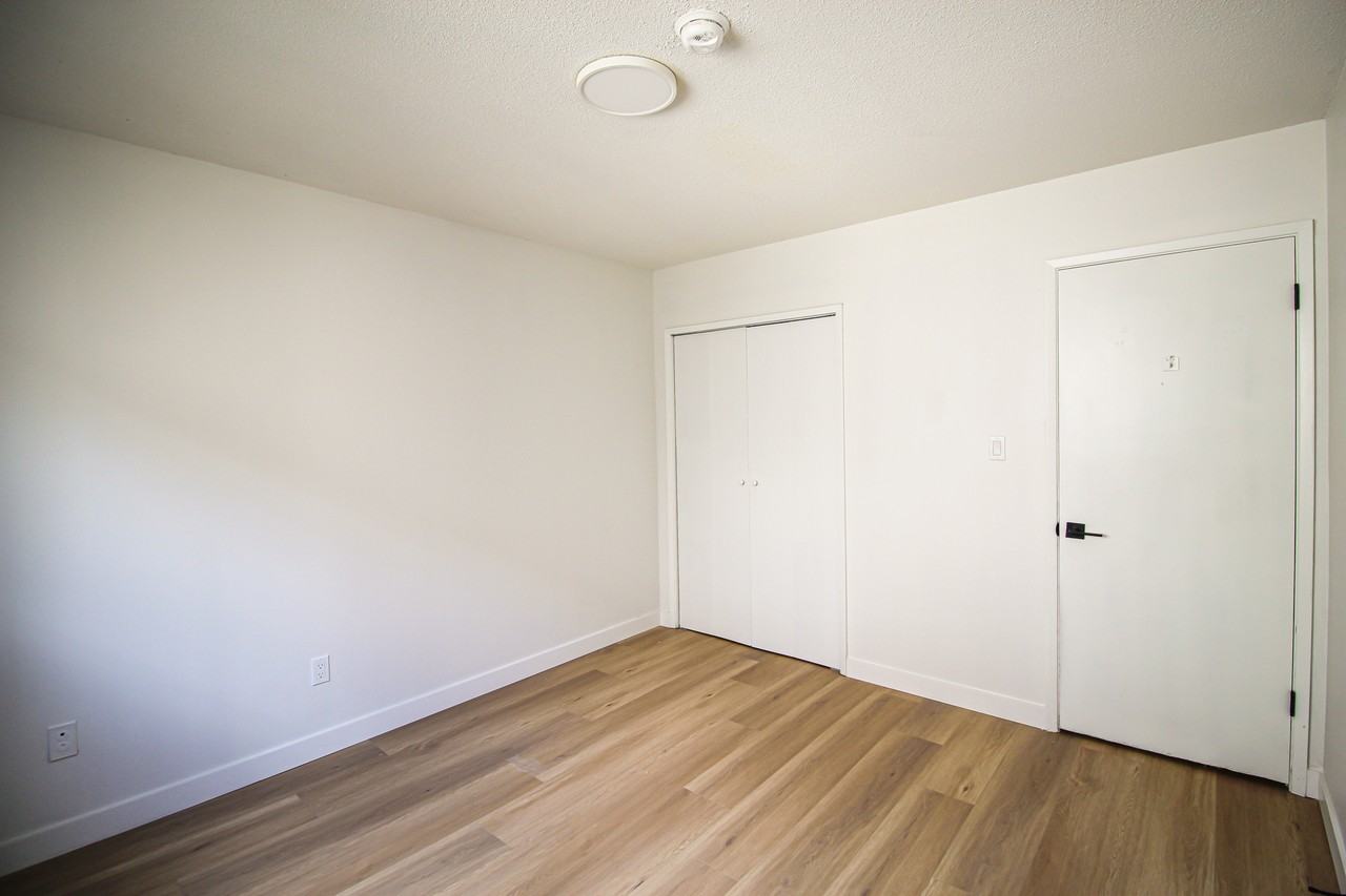 Gilliane - 10965 84th - Photo 6 of 14