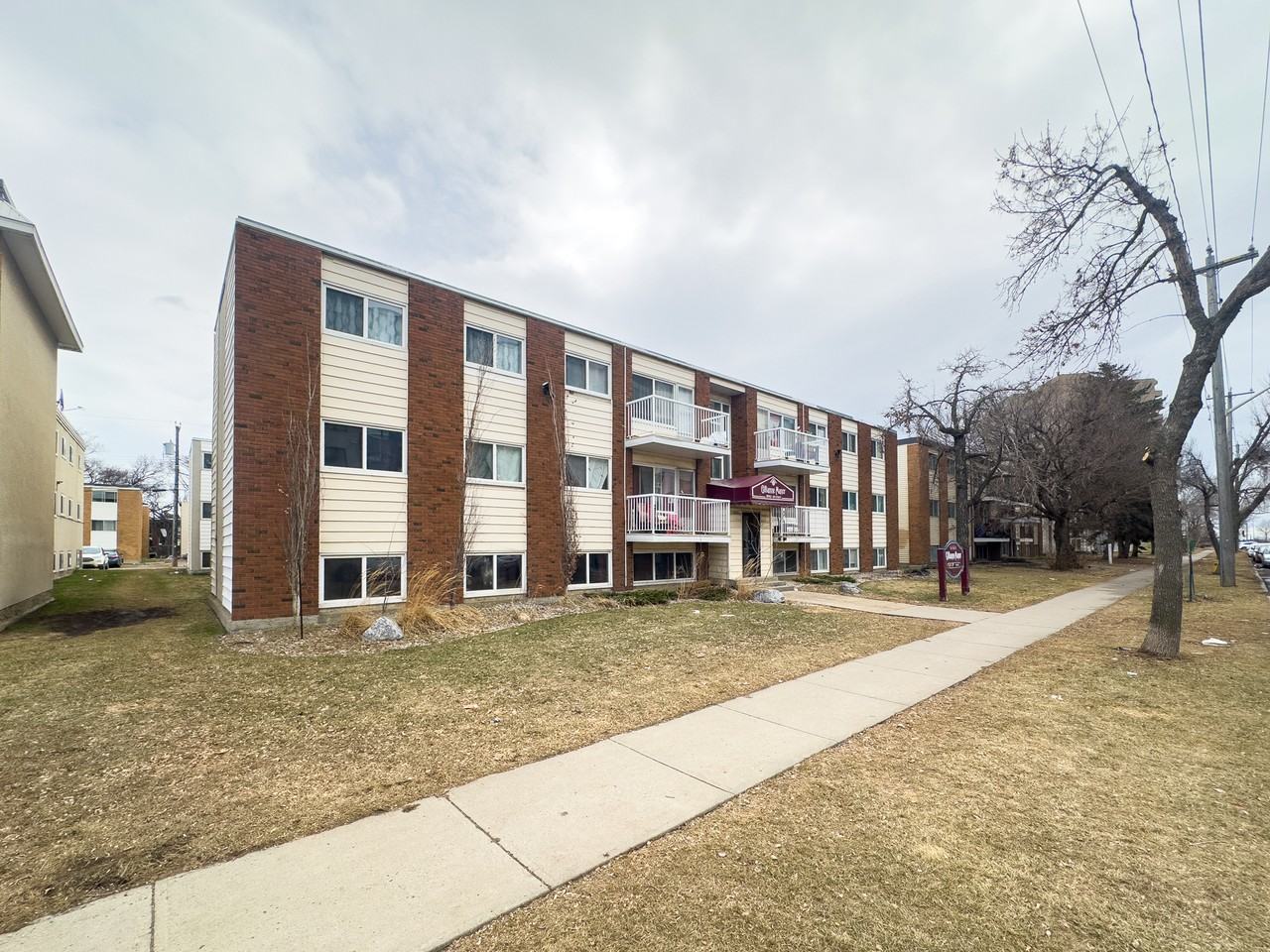 Gilliane - 10965 84th - Photo 7 of 14