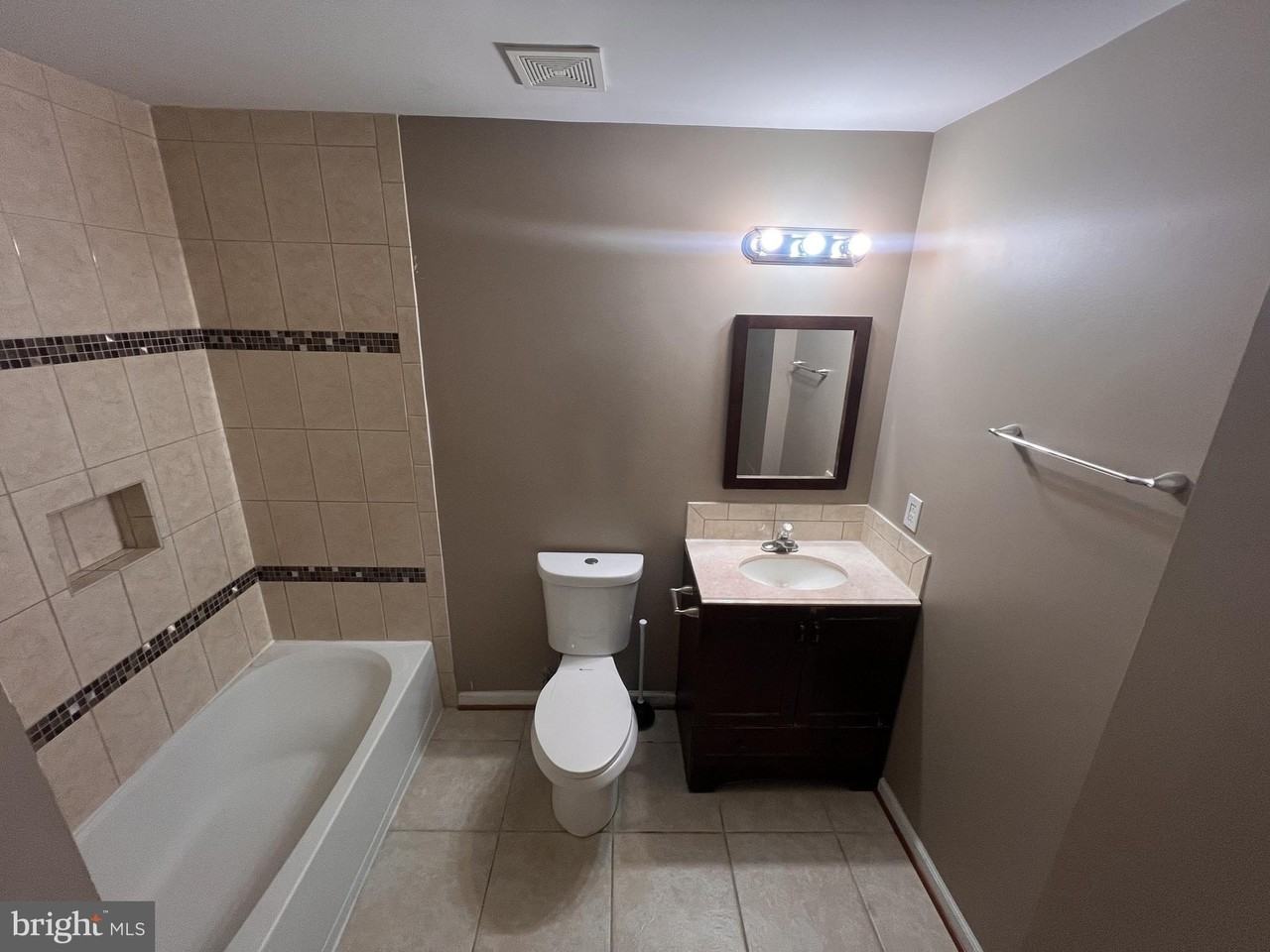 8871 Dunstable Loop - Photo 3 of 10