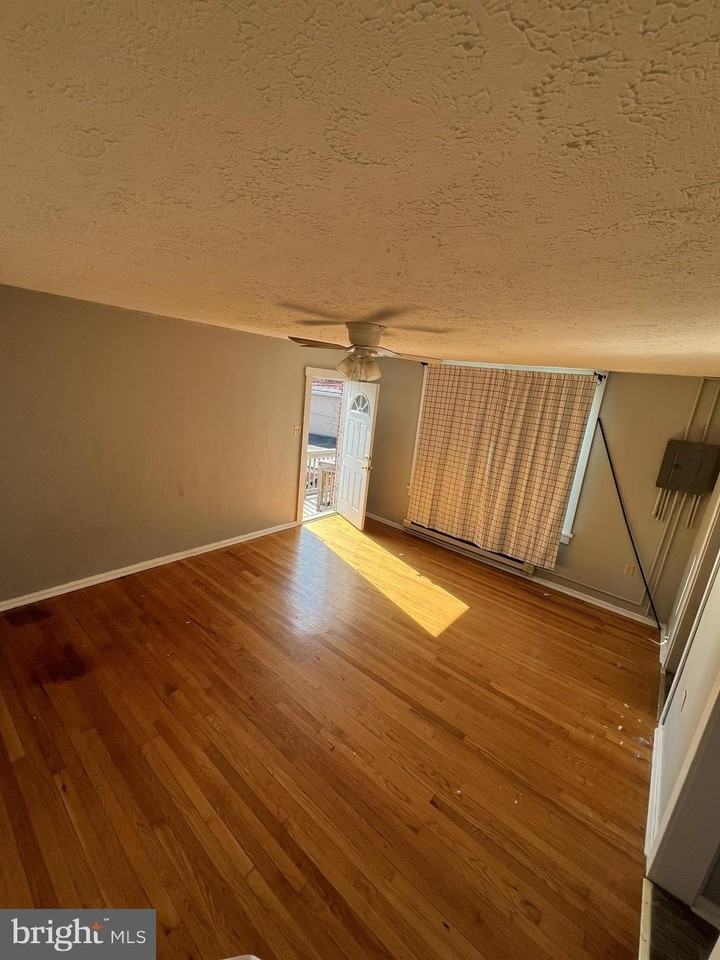 44 S Loudoun St Apt 9 - Photo 4 of 11