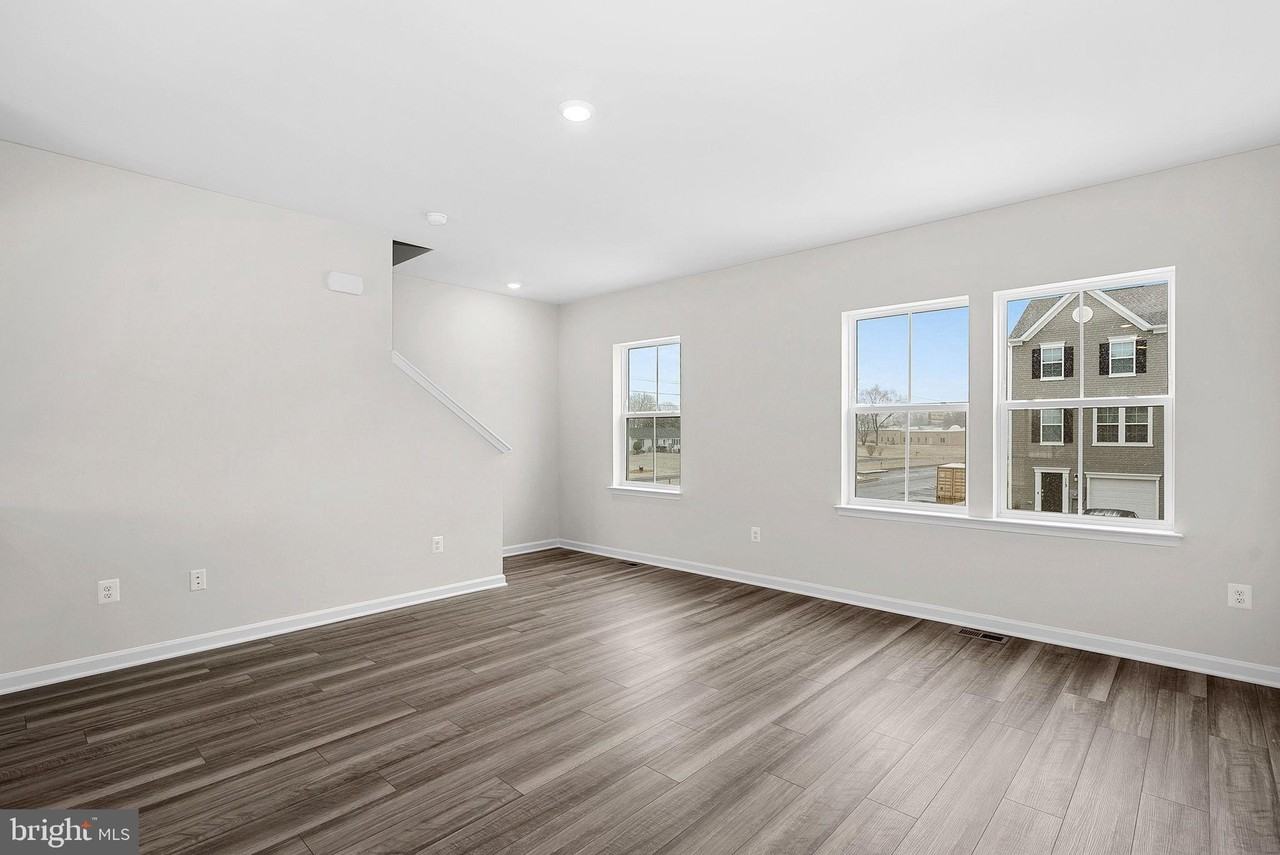 116 Canning Rd - Photo 3 of 19