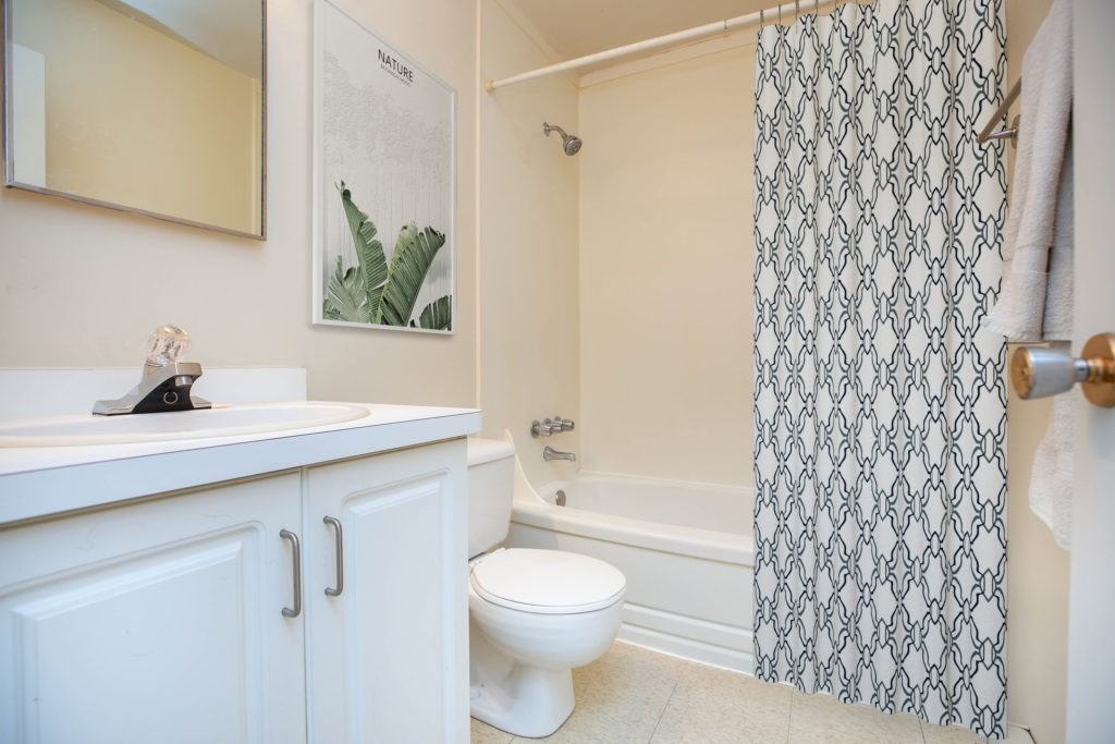 Laval Apartments - Photo 6 of 11