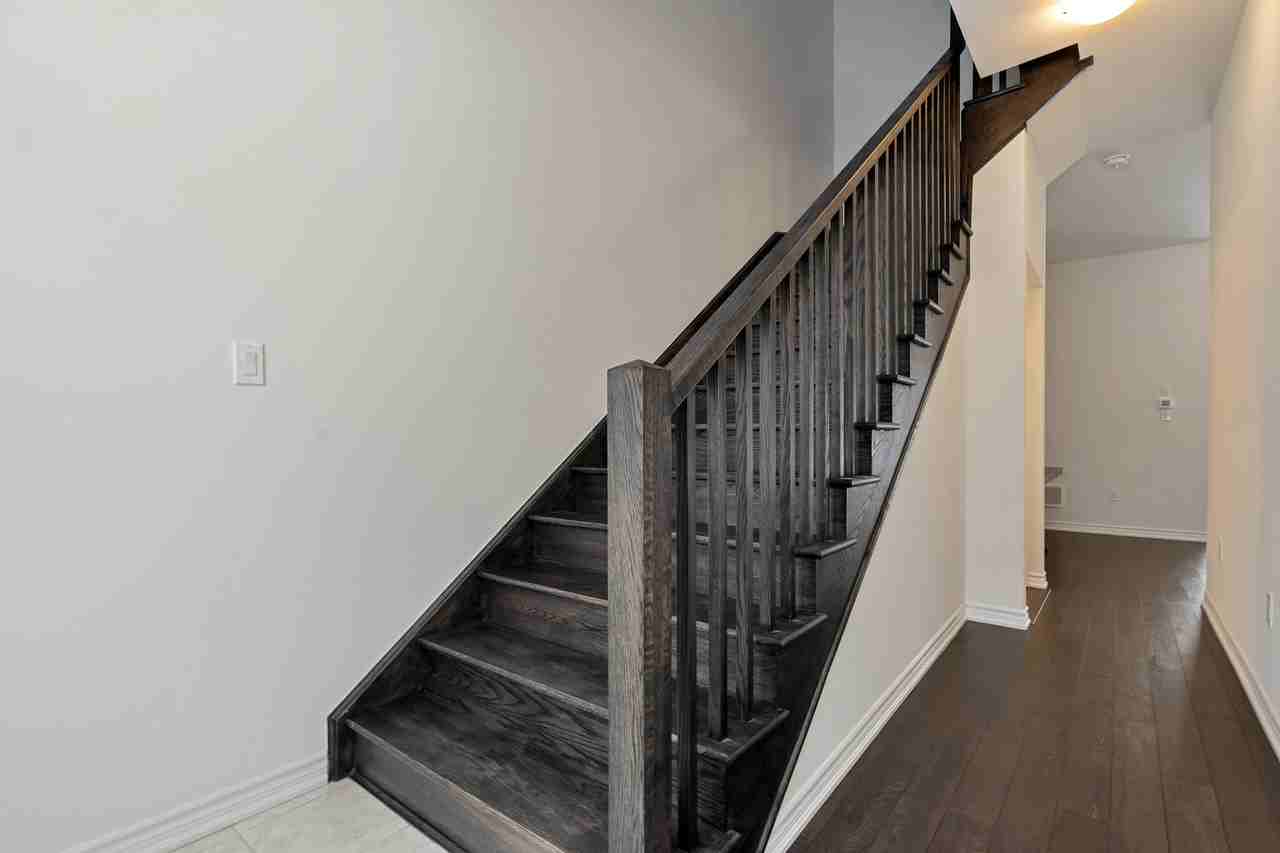 190 Beechwood Forest Ln, Gravenhurst, ON P1P, Canada - Photo 2 of 32