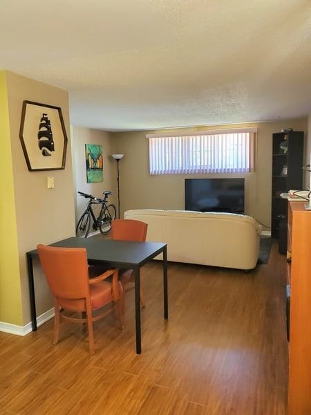 78 Centrepointe Drive - Photo 4 of 9