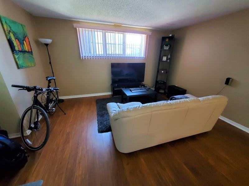 78 Centrepointe Drive - Photo 6 of 9