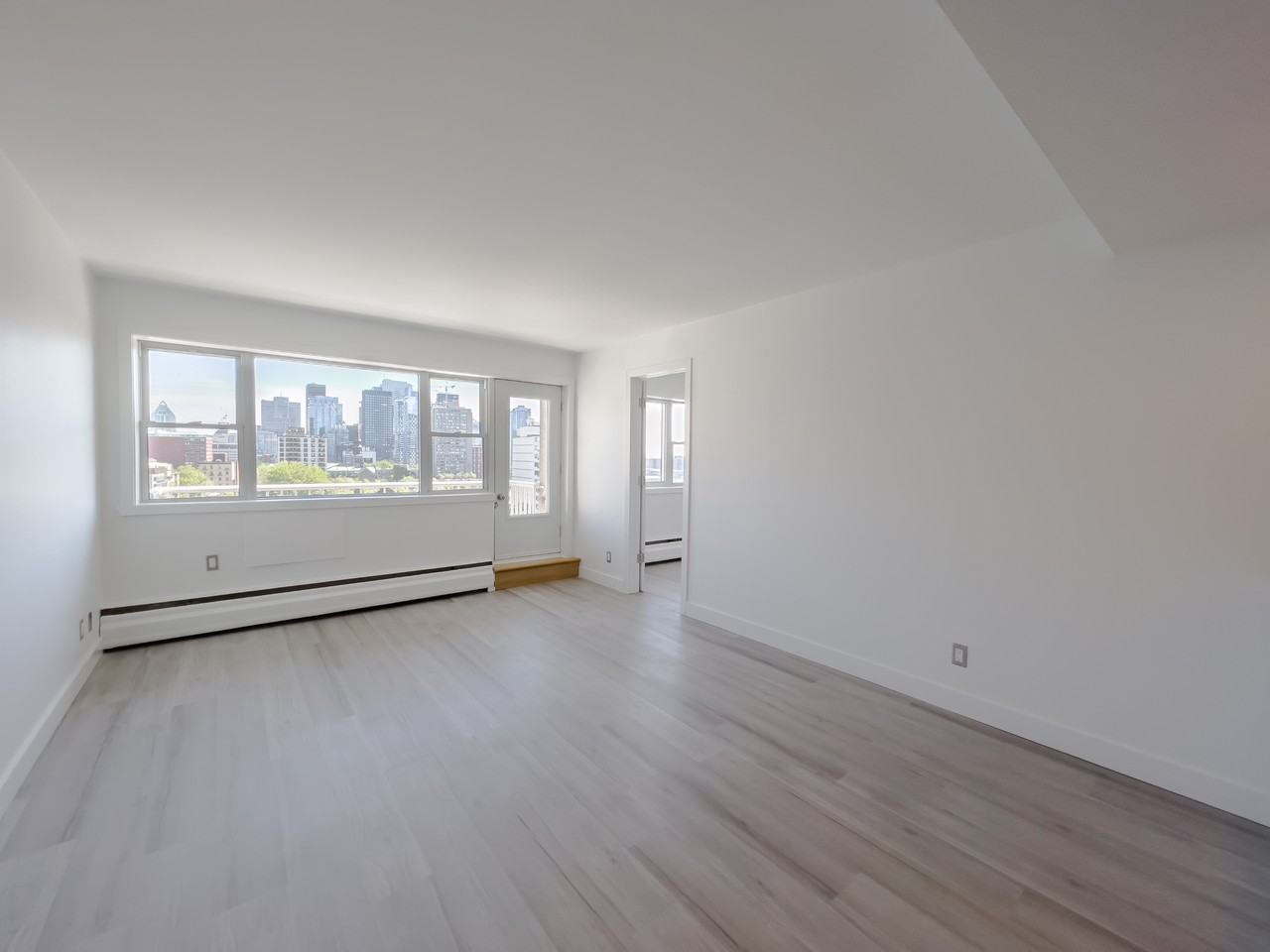 Place Sussex - Photo 3 of 50