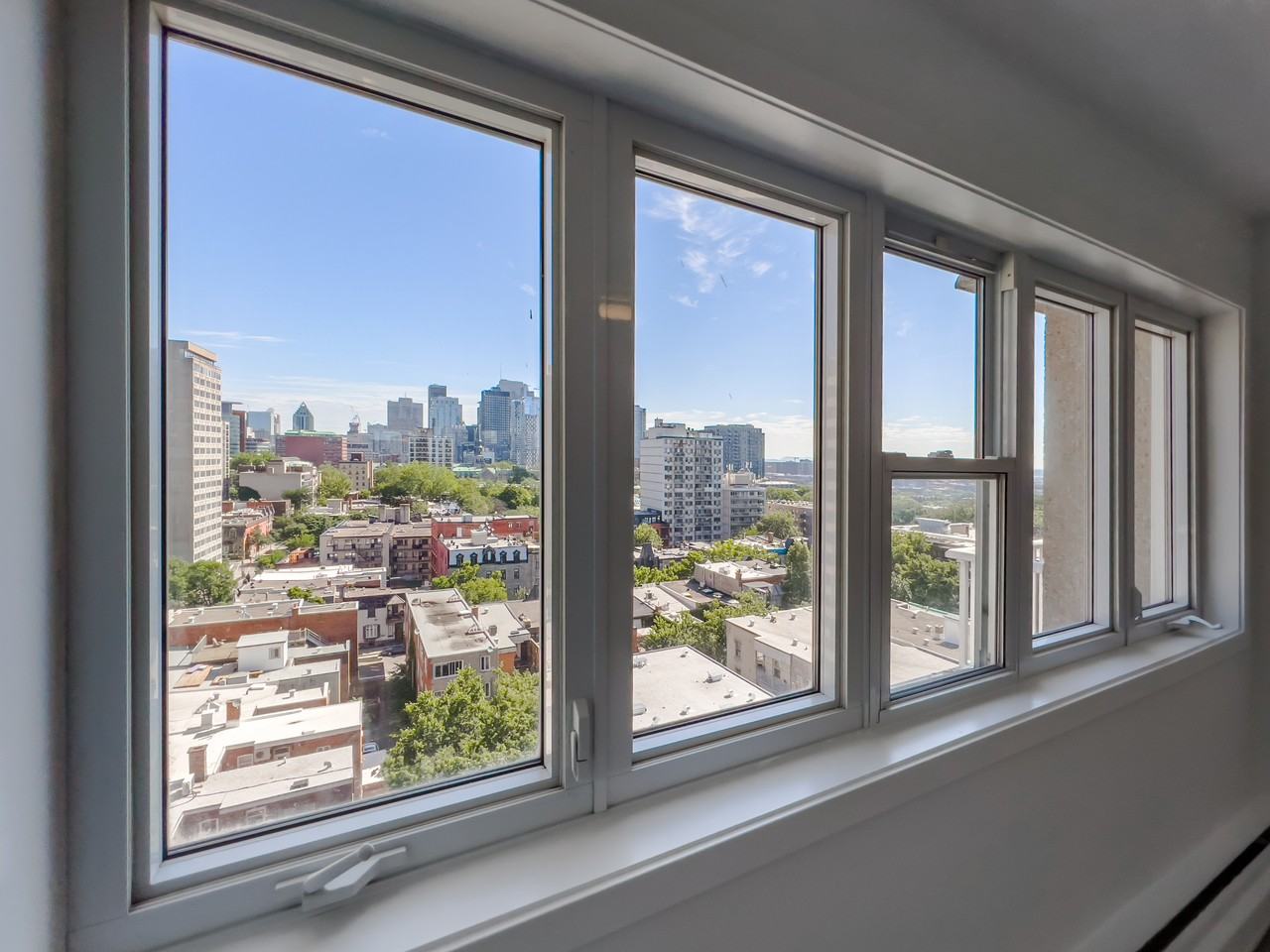 Place Sussex - Photo 4 of 50