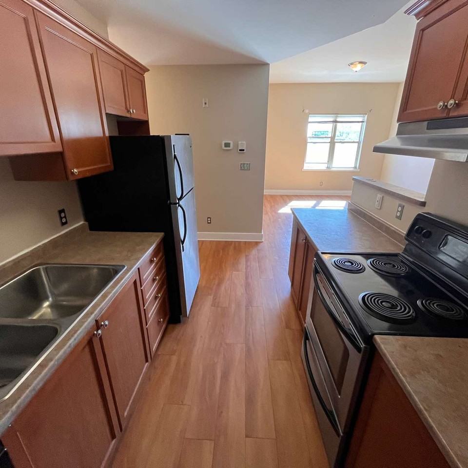 574 Princess Street - Photo 6 of 6