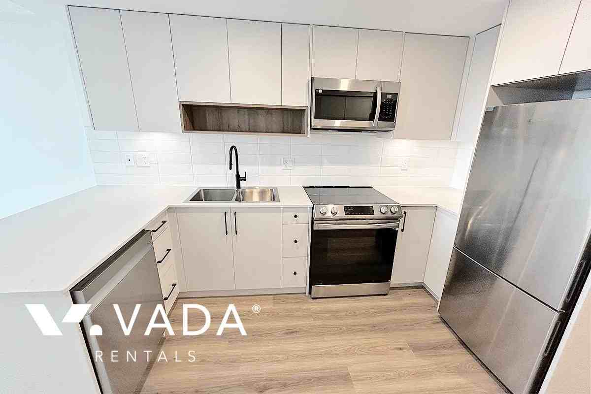 3068 Kingsway - Photo 6 of 10