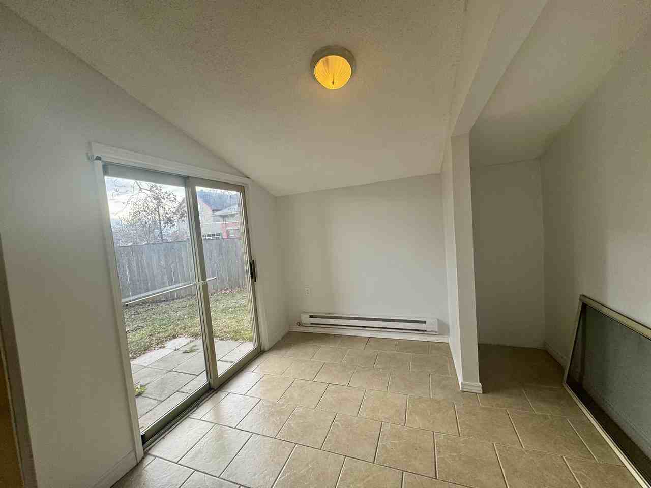 109 Clothier St W - Photo 5 of 20