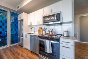 featured image of 80 Bond St E