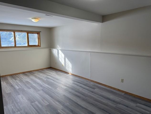 86 Excell Street,  TERRIFIC BASEMENT SUITE IN EASTVIEW - Photo 2 of 15