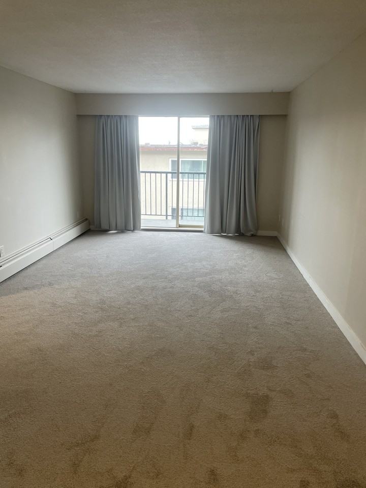 Cudworth Manor - Photo 2 of 9